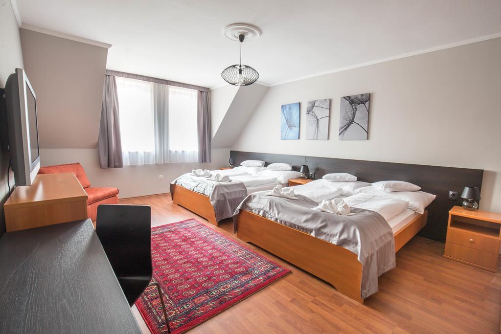 Salt Hill Apartmanok Egerszalók Exteriör bild