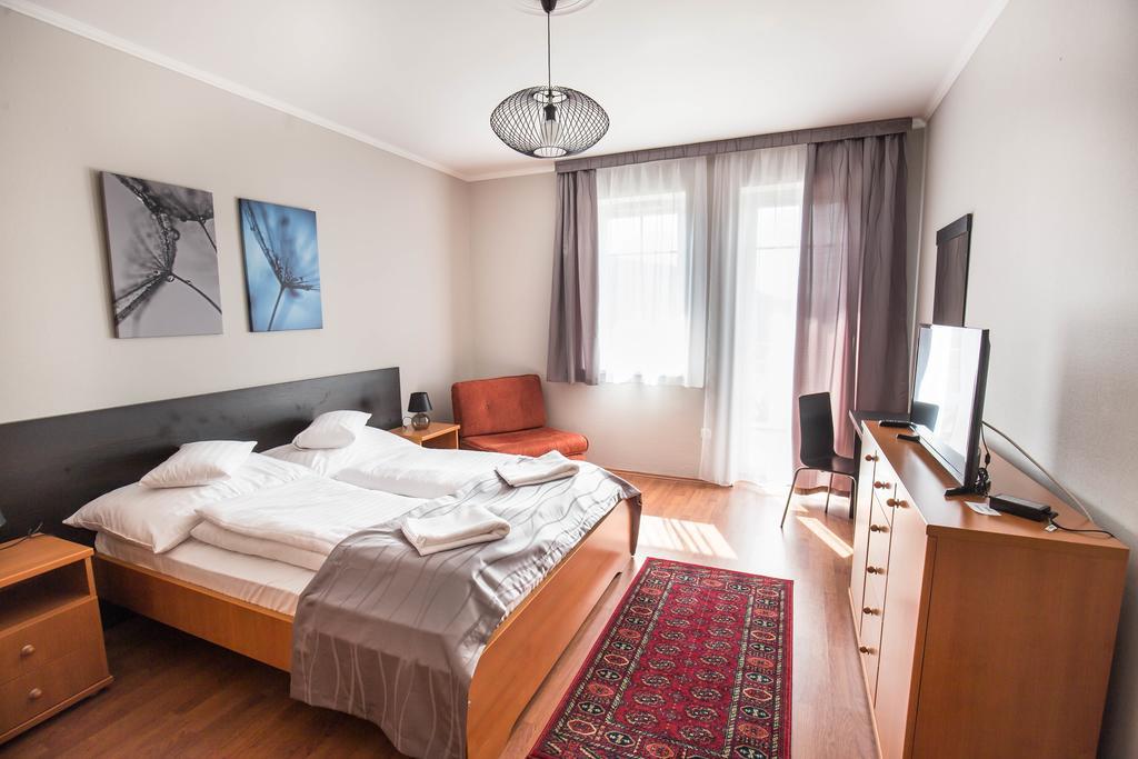 Salt Hill Apartmanok Egerszalók Exteriör bild