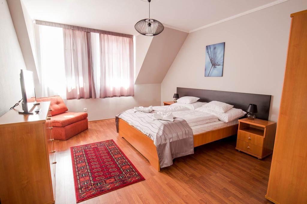 Salt Hill Apartmanok Egerszalók Exteriör bild