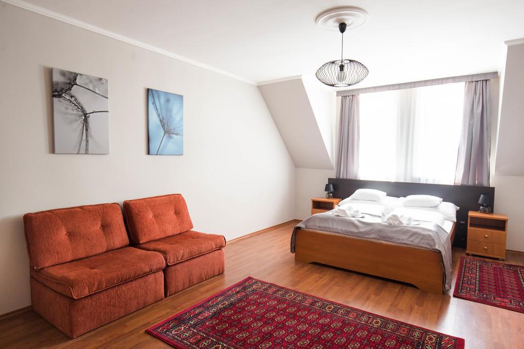 Salt Hill Apartmanok Egerszalók Exteriör bild